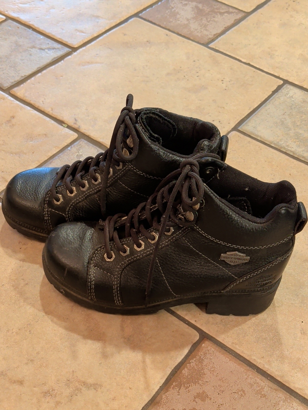 Harley-Davidson Women's Tyler black leather lace-up boot (Style D84280) Size 7